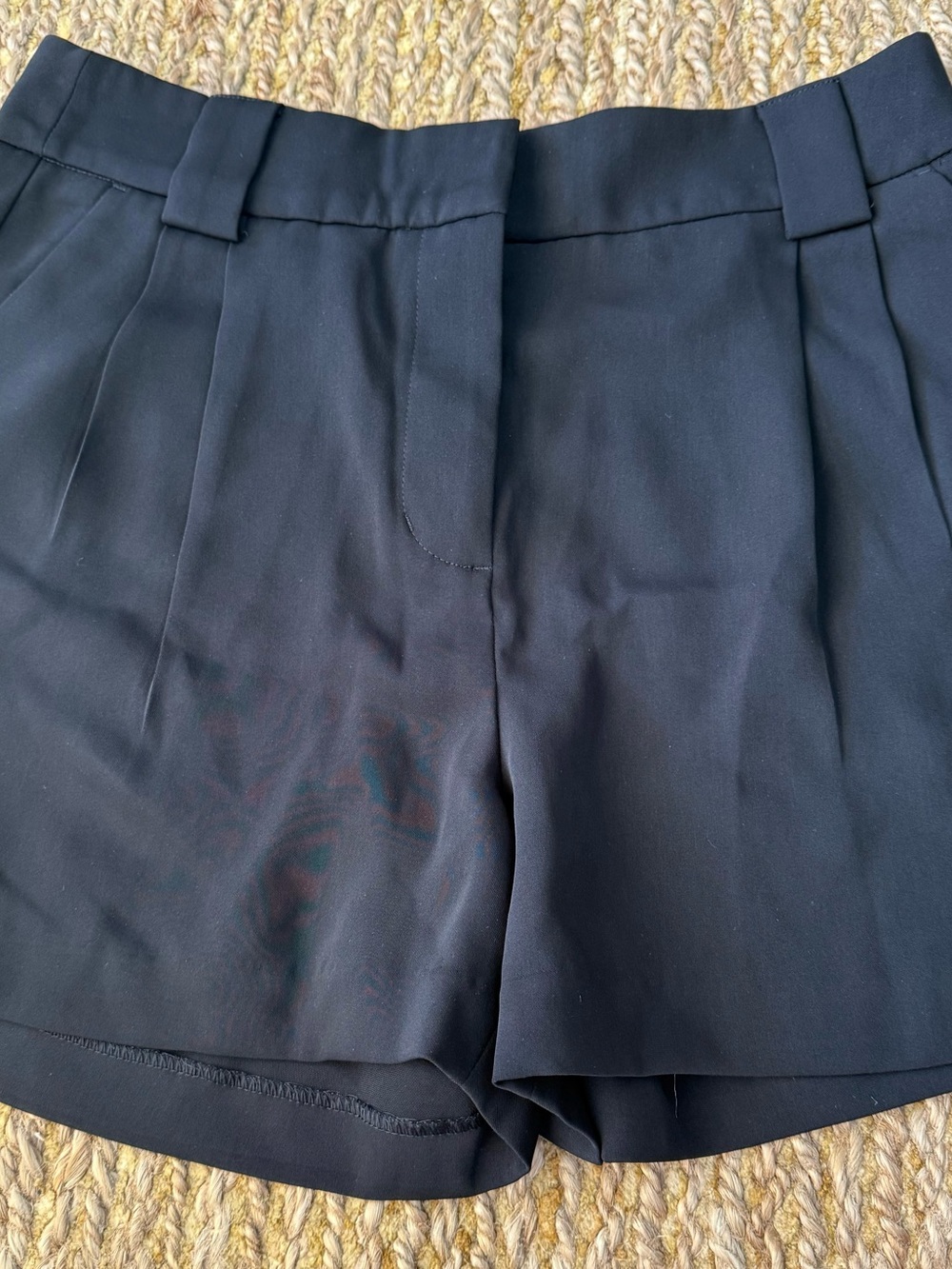 Express Stylist Women’s Black High Rise Shorts Size 8